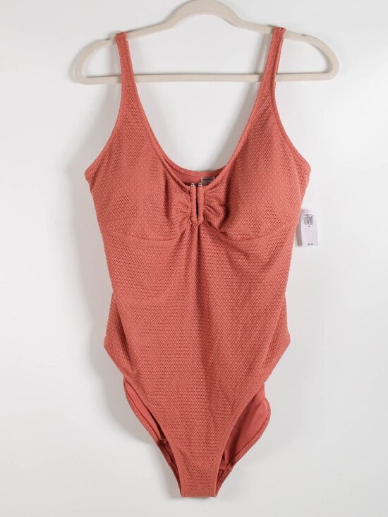 Old Navy Other - NWT Old Navy Textured One Piece Swimsuit XL Mauve Pink